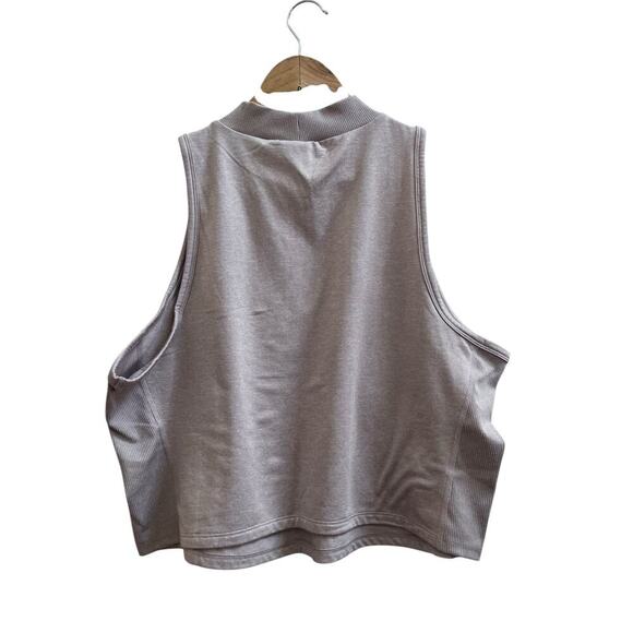 Old Navy Sleeveless CozeCore Mock-Neck Cropped Top Size XL Workout Gym - Picture 3 of 10